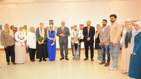 الأسرة أولًا: جامعة أسيوط تضع حجر الأساس لوطن مستقر الأسرة أولًا: جامعة أسيوط تضع حجر الأساس لوطن مستقر
