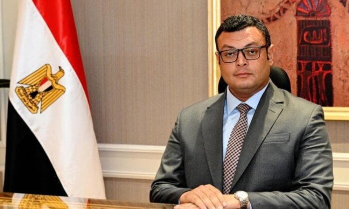 وزير الإسكان يتابع تنفيذ عدد من المشروعات بمدينة العبور وزير الإسكان يتابع تنفيذ عدد من المشروعات بمدينة العبور
