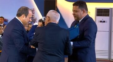السيسي يوجه بالعمل على سرعة الفصل في القضايا العمالية للحصول على المستحقات دون تأخير
