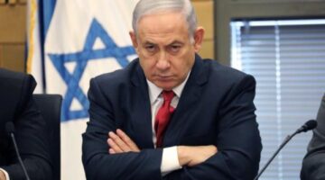 إعلام عبري يكشف عن قرب نهاية حقبة نتنياهو السياسية مقابل الإقرار بالذنب بقضايا فساد تلاحقه: صفقة تلوح في الأفق