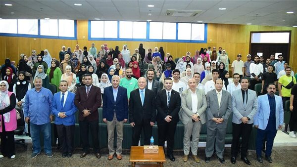 رئيس جامعة سوهاج يشهد فعاليات ندوة الذكاء الاصطناعي وانترنت الأشياء والمخاطر رئيس جامعة سوهاج يشهد فعاليات ندوة الذكاء الاصطناعي وانترنت الأشياء والمخاطر