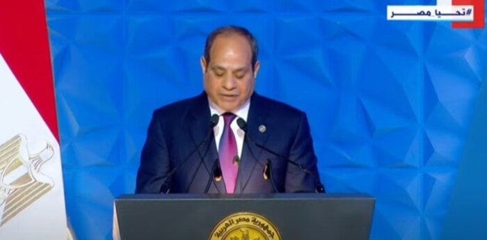 الرئيس السيسي: الحكومة تواصل الجهد لتوفير بيئة عمل متجددة لمواكبة المتغيرات العالمية الرئيس السيسي: الحكومة تواصل الجهد لتوفير بيئة عمل متجددة لمواكبة المتغيرات العالمية