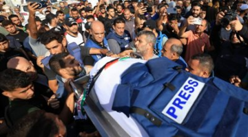حرية الصحافة تحت القصف: غزة تدفع الثمن الأغلى في يومها العالمي