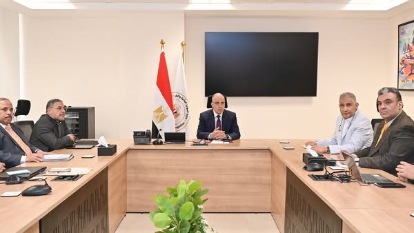 وزير الري يبحث موقف مشروع الإدارة الذكية للموارد المائية بقطاع الزراعة في مصر وزير الري يبحث موقف مشروع الإدارة الذكية للموارد المائية بقطاع الزراعة في مصر