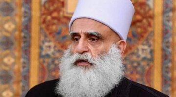 شيخ العقل إتصل بشيوخ العقل في سوريا معزياً