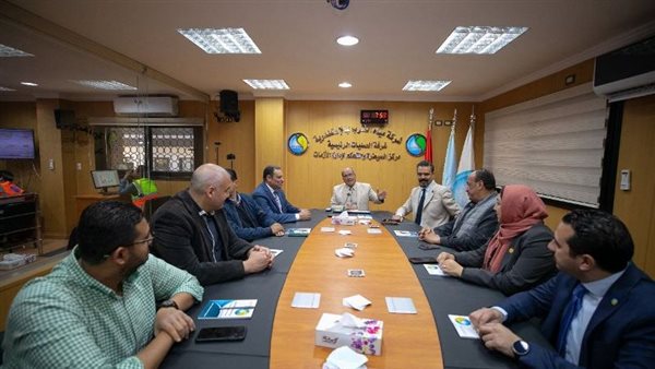 لجنة من مجلس الوزراء ووزارة الاسكان تتفقد شركة مياه الشرب والصرف الصحى بالإسكندرية لجنة من مجلس الوزراء ووزارة الاسكان تتفقد شركة مياه الشرب والصرف الصحى بالإسكندرية
