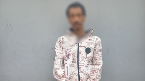 القبض على لص سرق هاتف محمول من داخل مسجد بسوهاج القبض على لص سرق هاتف محمول من داخل مسجد بسوهاج