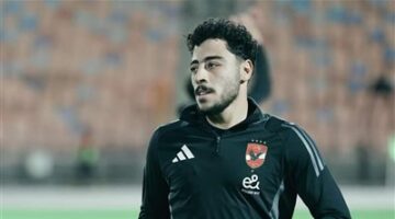 اتجاه في الأهلي لاستبعاد أكرم توفيق من المباريات حتى نهاية الموسم