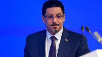 استقالة مفاجئة تهز الحكومة اليمنية: رئيس الوزراء اليمني يغادر منصبه وسط ضغوط سياسية متزايدة استقالة مفاجئة تهز الحكومة اليمنية: رئيس الوزراء اليمني يغادر منصبه وسط ضغوط سياسية متزايدة