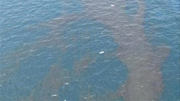 مصدر بالبيئة يكشف تفاصيل بقعة الزيت بشواطئ مدينة أبو رديس: ننتظر نتيجة تحليل العينة مصدر بالبيئة يكشف تفاصيل بقعة الزيت بشواطئ مدينة أبو رديس: ننتظر نتيجة تحليل العينة