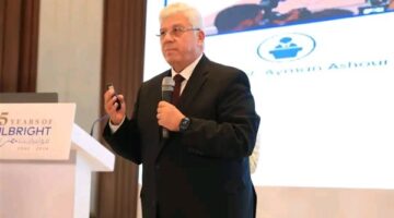 وزير التعليم العالي: تطوير البرامج الدراسية بالمعاهد حتى يكون خريجوها بجودة خريجي الجامعات