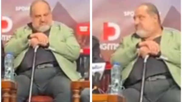 خالد الصاوي يظهر بالعكاز خلال ندوة فيلمه “ليه تعيشها لوحدك” خالد الصاوي يظهر بالعكاز خلال ندوة فيلمه “ليه تعيشها لوحدك”