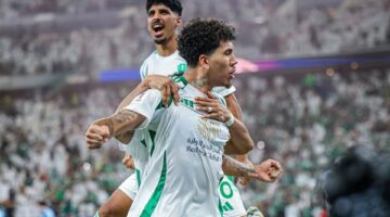 فيرمينو يفوز بجائزة أفضل لاعب في دوري أبطال آسيا