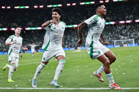 الأهلي السعودي يتوج بدوري أبطال آسيا للنخبة للمرة الأولى الأهلي السعودي يتوج بدوري أبطال آسيا للنخبة للمرة الأولى