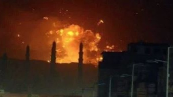 الطيران الأمريكي يشن غارات جديدة على مواقع حوثية في 3 محافظات يمنية الطيران الأمريكي يشن غارات جديدة على مواقع حوثية في 3 محافظات يمنية