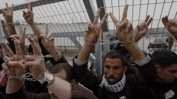 “الأسرى الفلسطينية” : 180 حالة اعتقال سُجلت بين صفوف الصحفيين منذ الإبادة “الأسرى الفلسطينية” : 180 حالة اعتقال سُجلت بين صفوف الصحفيين منذ الإبادة