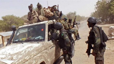مقتل 11 جنديا على الأقل في هجوم لجهاديين على قاعدة عسكرية في نيجيريا مقتل 11 جنديا على الأقل في هجوم لجهاديين على قاعدة عسكرية في نيجيريا