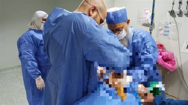 كيس بين المثانة.. نجاح جراحة معقدة لمريض في مستشفى أسيوط الجامعي كيس بين المثانة.. نجاح جراحة معقدة لمريض في مستشفى أسيوط الجامعي