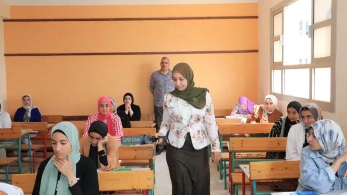 موعد أول أيام امتحانات الثانوية العامة 2025 للشعبتين الأدبية والعلمية موعد أول أيام امتحانات الثانوية العامة 2025 للشعبتين الأدبية والعلمية