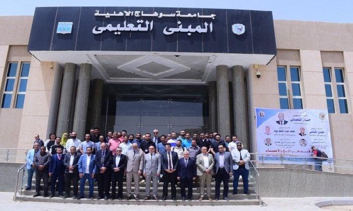 رئيس جامعة سوهاج: وحدة السكتة الدماغية بالمستشفى الجامعي تضم أحدث جهاز قسطرة على مستوى الجمهورية