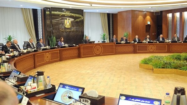 تكليف من مدبولي للمحافظين بالاستعداد للانتخابات.. ويؤكد: لن نقبل باستمرار دوامة مخالفات البناء تكليف من مدبولي للمحافظين بالاستعداد للانتخابات.. ويؤكد: لن نقبل باستمرار دوامة مخالفات البناء