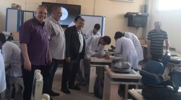 انطلاق امتحانات العملي لطلاب الثانوي بمدارس المتفوقين.. صور