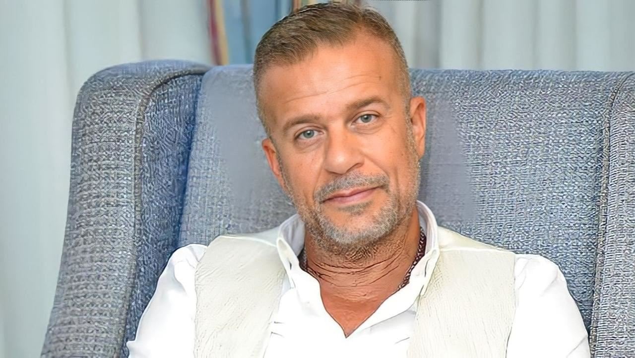 شريف منير: عيال كتير تافهة وبنات همها الفرح والفستان ومش قد المسؤولية شريف منير: عيال كتير تافهة وبنات همها الفرح والفستان ومش قد المسؤولية