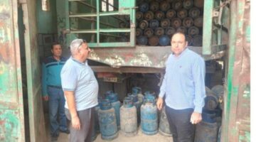 ضبط 160 طن أسمدة زراعية مقلدة ومغشوشة و8 طن دقيق بلدي مدعم بالجيزة