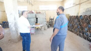 محافظ أسيوط يتفقد مستودع أسطوانات البوتاجاز بالجمعية التعاونية الزراعية بأبنوب ويطمئن على توافرها