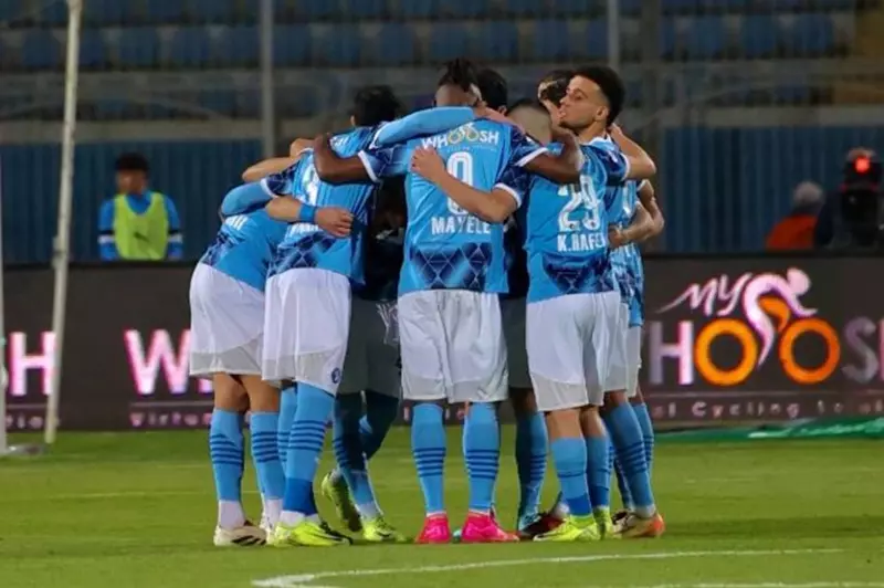 مثل الزمالك.. مصدر لـ “ليلا كورة”: بيراميدز يختار عدم المشاركة في اجتماع رابطة الأندية مثل الزمالك.. مصدر لـ “ليلا كورة”: بيراميدز يختار عدم المشاركة في اجتماع رابطة الأندية