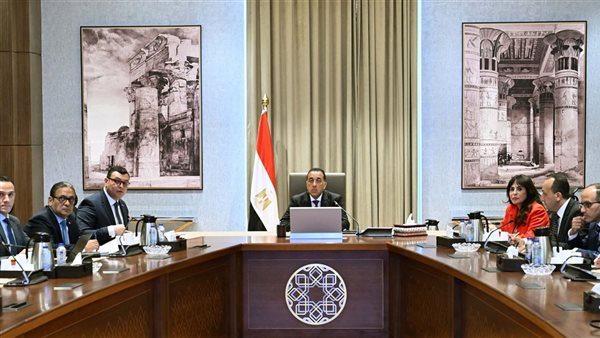 وزير الإسكان: مبيعات مبادرة “بيت الوطن” نحو 10 مليارات دولار حتى الان وزير الإسكان: مبيعات مبادرة “بيت الوطن” نحو 10 مليارات دولار حتى الان