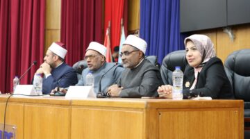 جامعة الإسكندرية: الأزهر أفضل مرجعية دينية ولا تؤخذ الفتوى إلا منه.. صور
