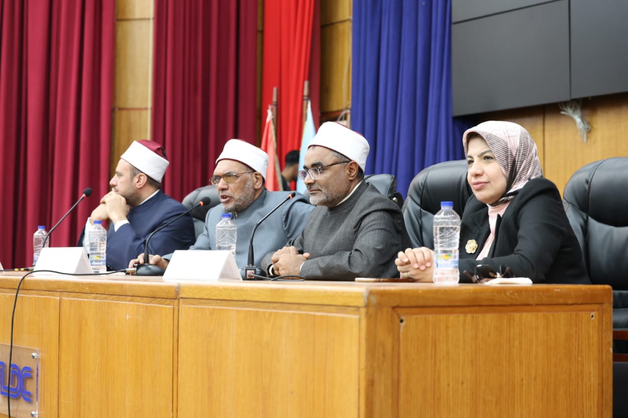 جامعة الإسكندرية: الأزهر أفضل مرجعية دينية ولا تؤخذ الفتوى إلا منه.. صور جامعة الإسكندرية: الأزهر أفضل مرجعية دينية ولا تؤخذ الفتوى إلا منه.. صور