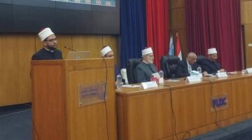 نائب رئيس جامعة الإسكندرية يشهد افتتاح فعاليات  مجمع البحوث الإسلامية