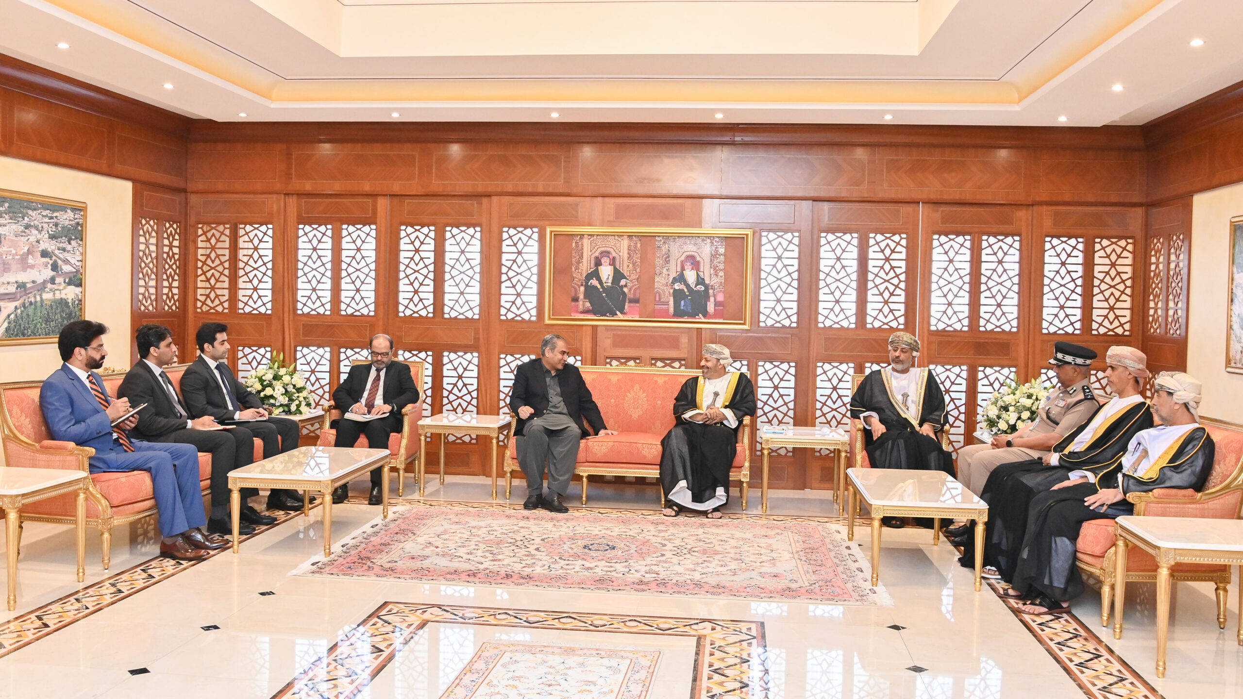 وزيرُ الداخلية يستقبل وزير الداخلية الباكستاني وزيرُ الداخلية يستقبل وزير الداخلية الباكستاني