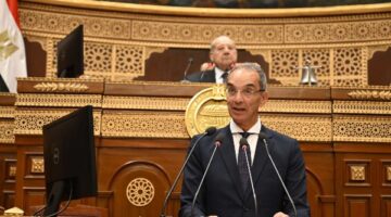 وزير الاتصالات: الدولة تولى اهتماما كبيرا بالأمن السيبرانى لتأمين البنى التحتية