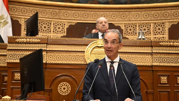 وزير الاتصالات: الدولة تولى اهتماما كبيرا بالأمن السيبرانى لتأمين البنى التحتية وزير الاتصالات: الدولة تولى اهتماما كبيرا بالأمن السيبرانى لتأمين البنى التحتية