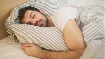 انتبِه لصوتك أثناء النوم.. الشخير قد يكون علامة لـ مرض قاتل انتبِه لصوتك أثناء النوم.. الشخير قد يكون علامة لـ مرض قاتل