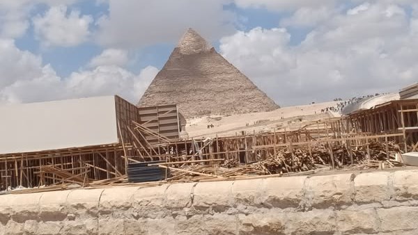 مصدر يكشف حقيقة مسرح بـ منطقة الأهرامات مصدر يكشف حقيقة مسرح بـ منطقة الأهرامات