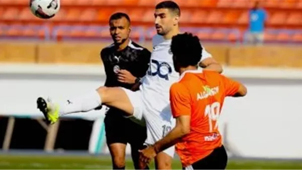فاركو يحقق فوزًا مثيرًا 3-2 على بيراميدز ويعزز آمال الأهلي في المنافسة على الصدارة فاركو يحقق فوزًا مثيرًا 3-2 على بيراميدز ويعزز آمال الأهلي في المنافسة على الصدارة