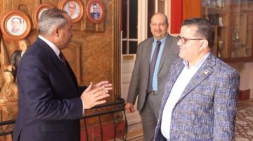 مدرسة الفرير بشبرا تستقبل محافظ بورسعيد .. صور