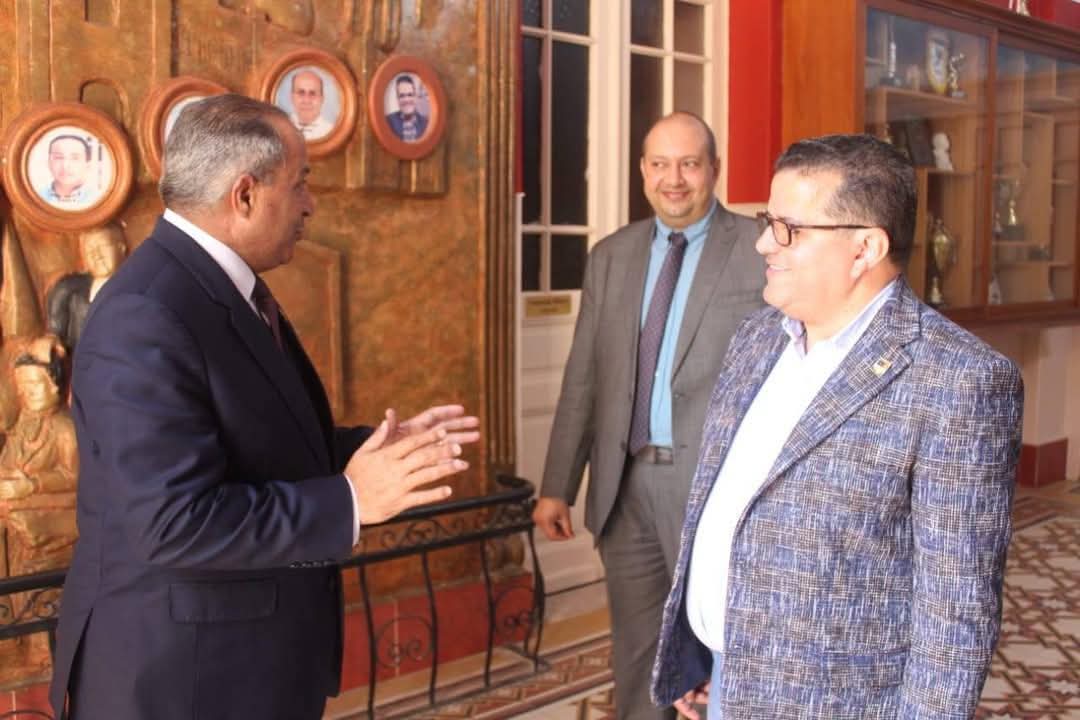 مدرسة الفرير بشبرا تستقبل محافظ بورسعيد .. صور