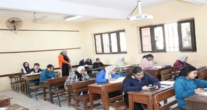 بالمواعيد.. جدول امتحانات الصف الثاني الإعدادي الترم الثاني 2025 محافظة المنيا بالمواعيد.. جدول امتحانات الصف الثاني الإعدادي الترم الثاني 2025 محافظة المنيا