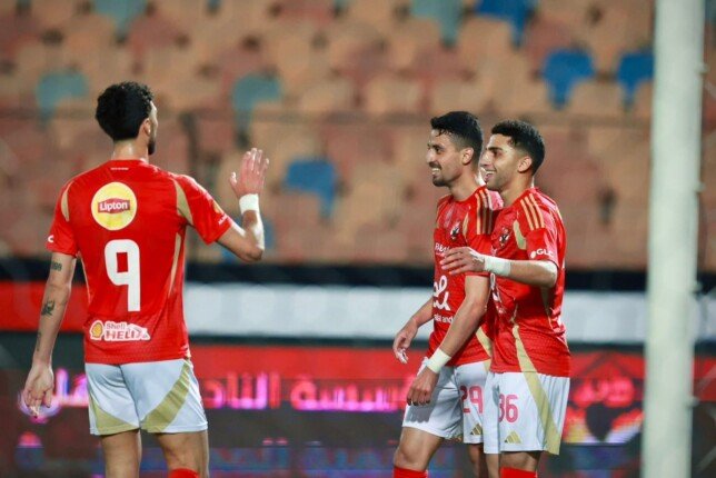 الأهلي «بدون جماهيره» يواجه المصري البورسعيدي في الدوري الممتاز الليلة الأهلي «بدون جماهيره» يواجه المصري البورسعيدي في الدوري الممتاز الليلة