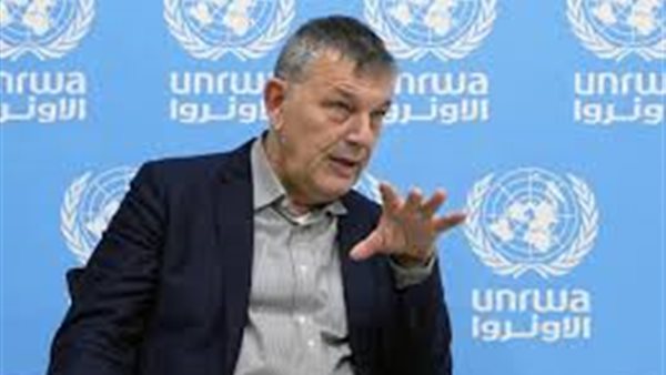 مفوض الأونروا يحث على حشد الدعم الأوروبي للضغط على إسرائيل لإنهاء حصار غزة مفوض الأونروا يحث على حشد الدعم الأوروبي للضغط على إسرائيل لإنهاء حصار غزة
