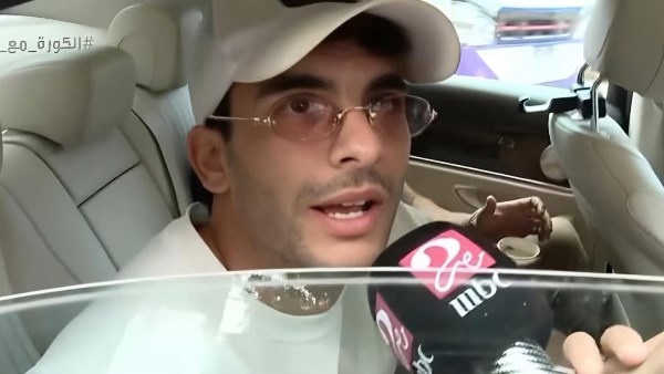 تعليق ساخر من الدردير علي تصريحات زيزو بشأن الزمالك: أنت مضيت للأهلي ؟ تعليق ساخر من الدردير علي تصريحات زيزو بشأن الزمالك: أنت مضيت للأهلي ؟
