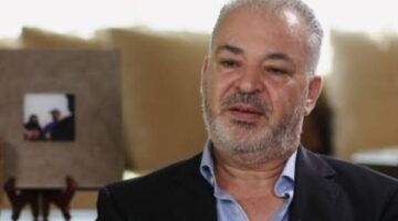 نشرة الفن| سحب الثقة من نقيب الفنانين السوريين.. وفاة الممثل الأمريكي تشارلي سكاليس عن عمر 84 عاما