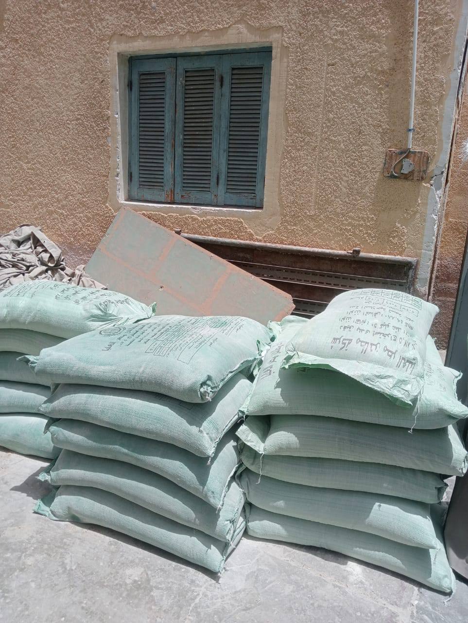 خلال حملة تموينية.. ضبط 26 جوال دقيق بلدي مدعم بقنا خلال حملة تموينية.. ضبط 26 جوال دقيق بلدي مدعم بقنا