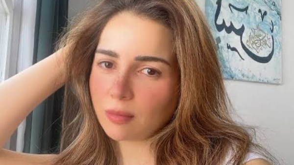 زيت وصابون.. مي عز الدين تكشف عن سر نضارة بشرتها زيت وصابون.. مي عز الدين تكشف عن سر نضارة بشرتها