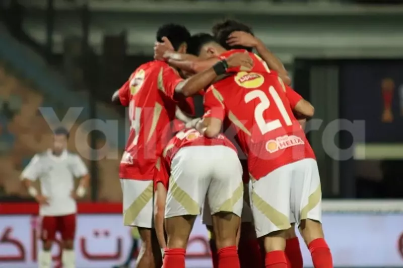 دون تغييرات.. طاهر وبنشرقي يقودان هجوم الأهلي أمام المصري في الدوري دون تغييرات.. طاهر وبنشرقي يقودان هجوم الأهلي أمام المصري في الدوري